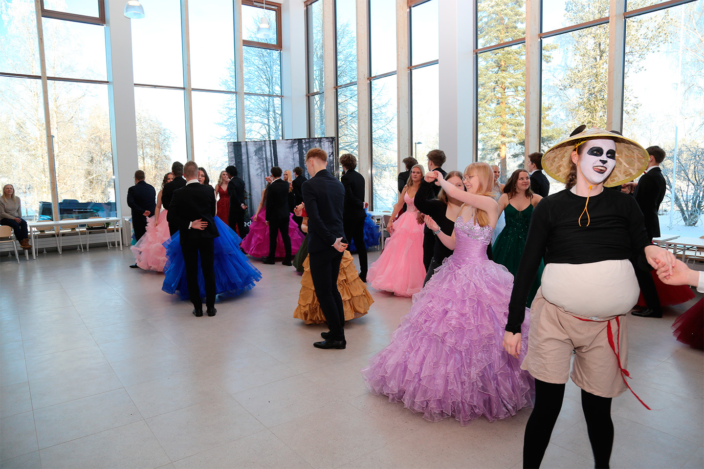 Wanhojentanssien esikenraali